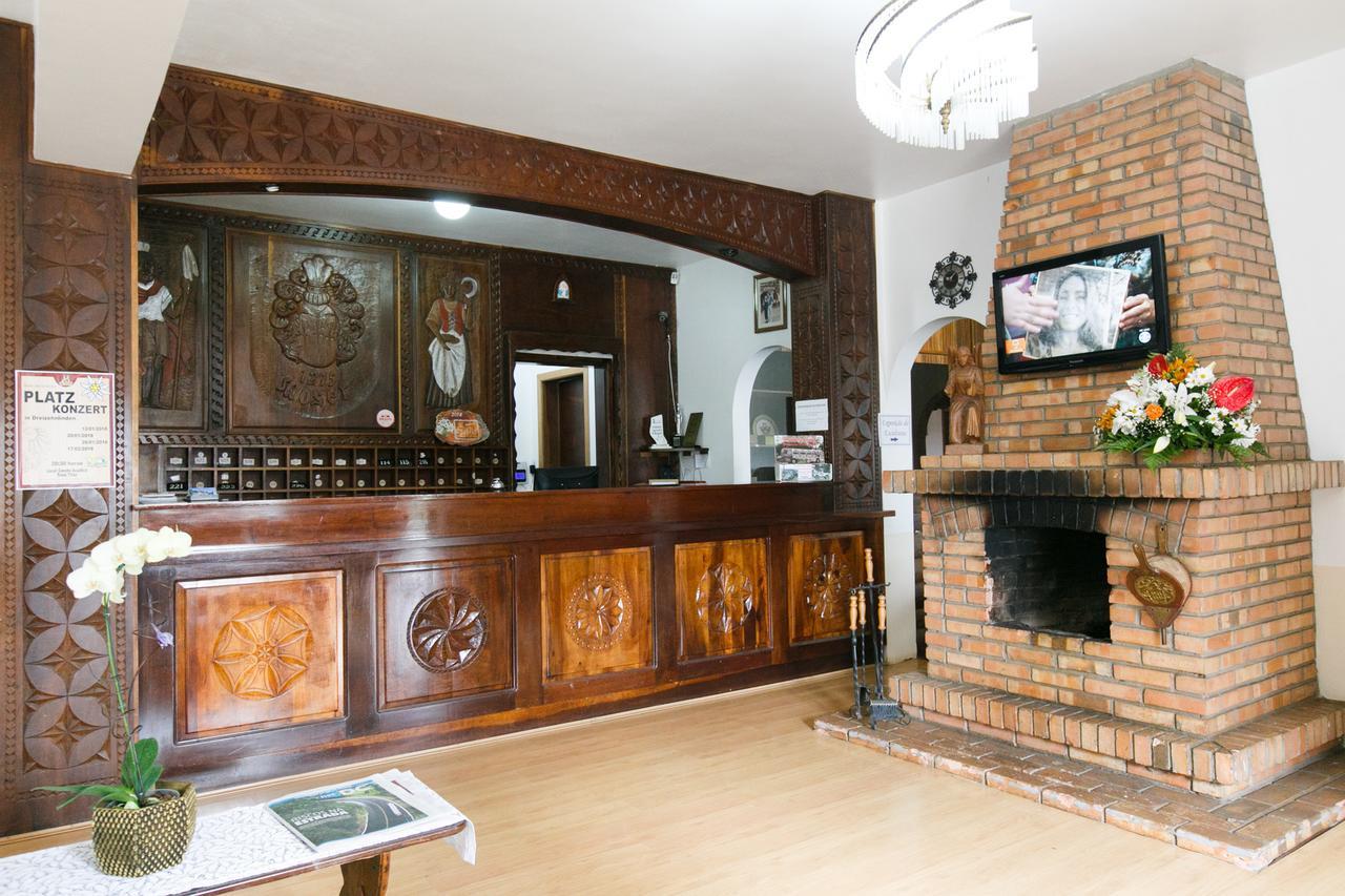 Hotel 13 Linden Treze Tílias Εξωτερικό φωτογραφία