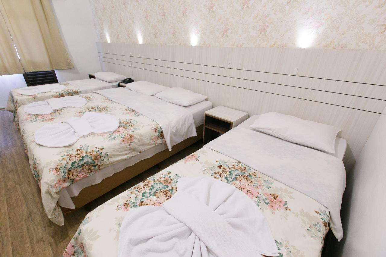 Hotel 13 Linden Treze Tílias Εξωτερικό φωτογραφία